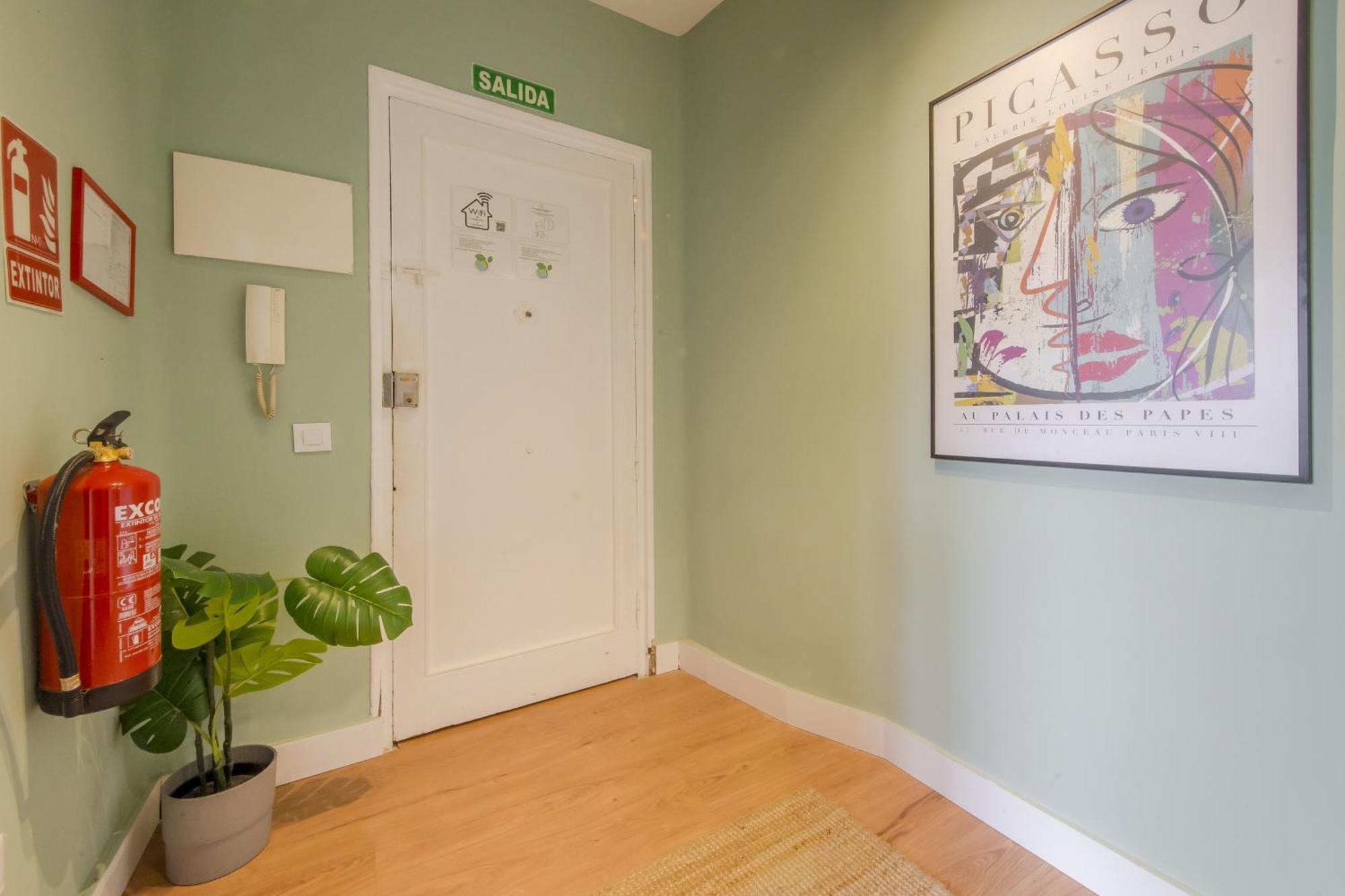 Classic Apt 7Pax En La Latina-Centro De Мадрид Екстериор снимка